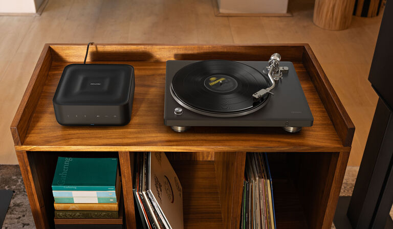 the Denon Home Amp and DP-450USB together with records
