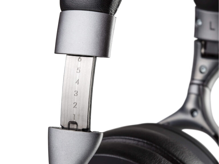 AH-GC30, Black, dynamic