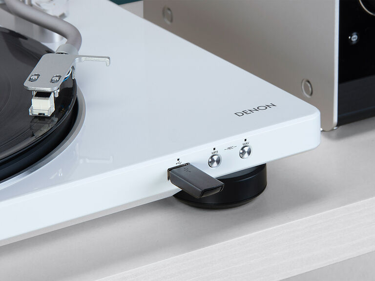 DP-450USB, White, dynamic