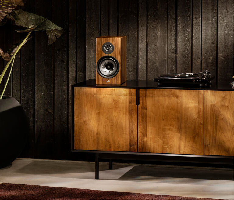 Reserve R200, Brown, dynamic