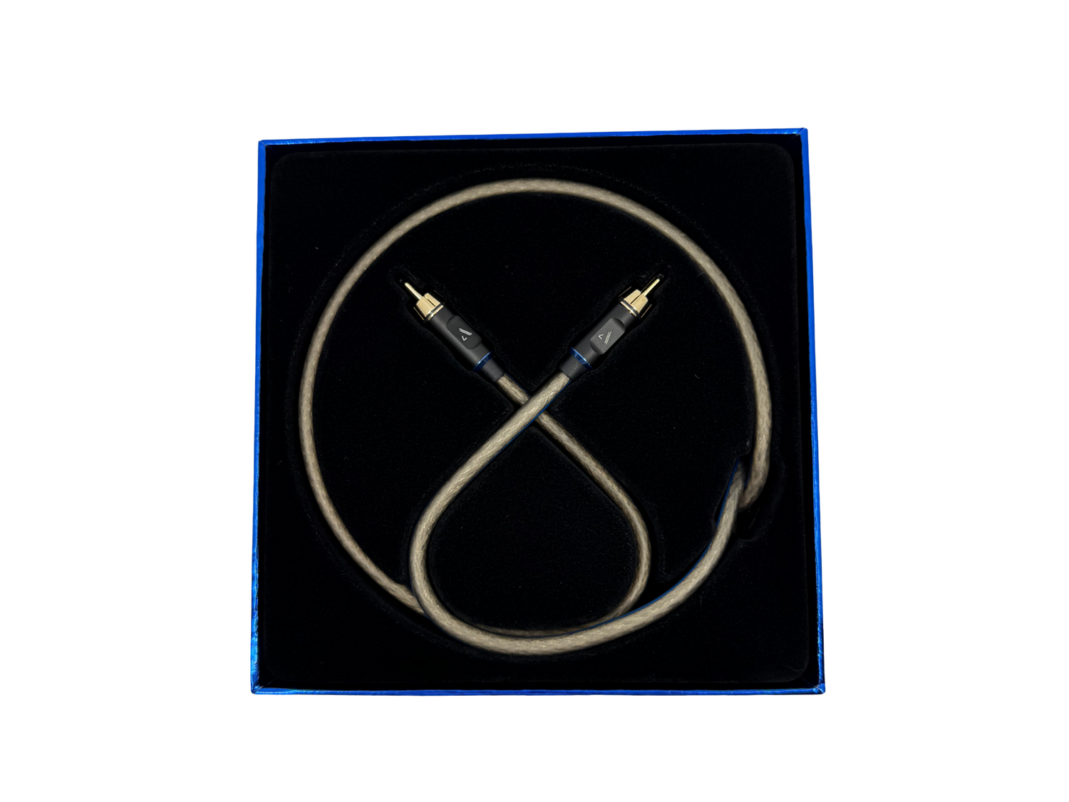 an image of the cable twisted