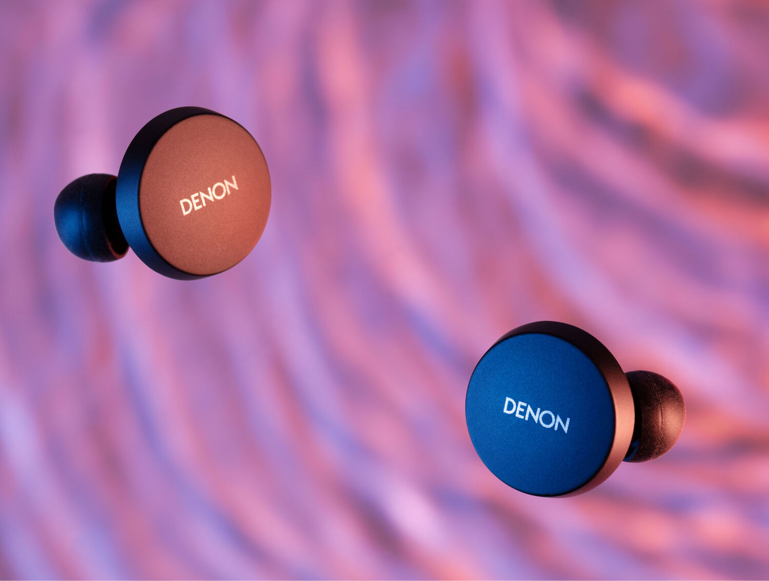 Denon PerL, Black, dynamic