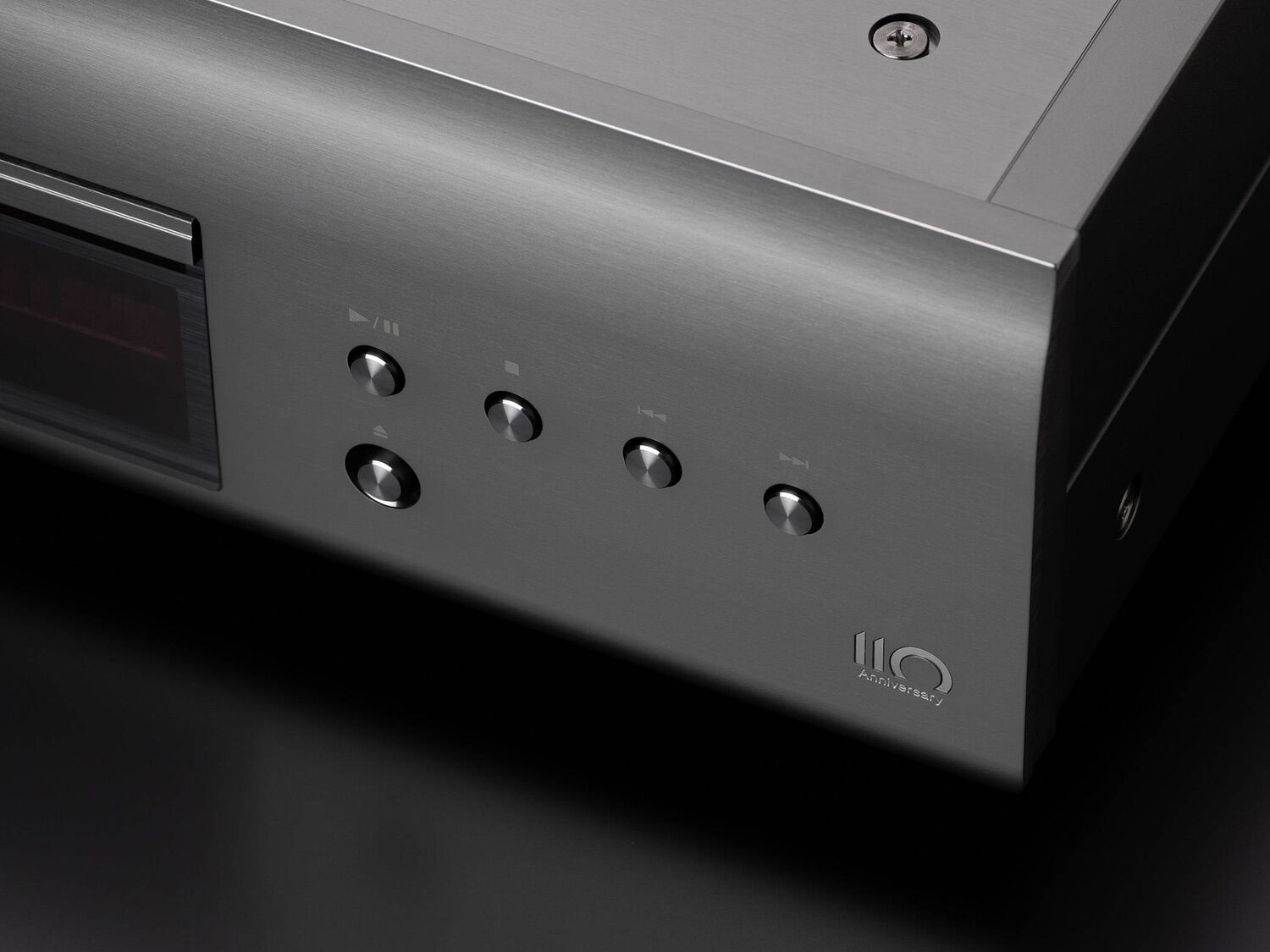 DCD-A110, SILVER GRAPHITE, dynamic